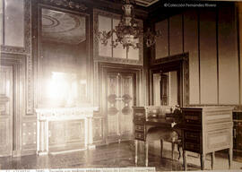 Monasterio de El Escorial (Madrid), Despacho del Rey, uno de los "Gabinetes de maderas finas" . Jean Laurent