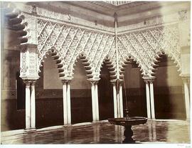 Sevilla, Alcázar, patio de las Doncellas. Clifford.