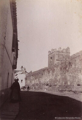 Sevilla, calle y murallas. Autor desconocido.