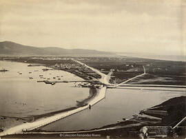 Gibraltar, campo neutral y vista hacia La Linea de la Concepción. J. Porral.