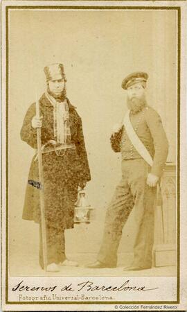 Barcelona, retrato de dos serenos. Rovira y Duran, Fotografía Universal.