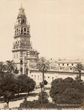 Córdoba, Mezquita, Patio de los Naranjos y Torre de la Catedral. Garzón fotógrafo.