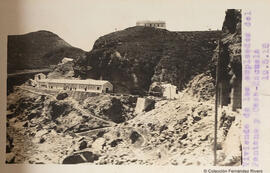 Ardales (Málaga), viviendas de los empleados del embalse del Chorro y casa-escuela. Fotógrafo desconocido.