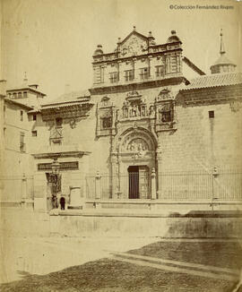 Toledo, portada del hospital de Santa Cruz. Luis Masson.