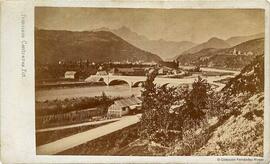 Lugar desconocido. Puente sobre un río entre montañas. Francisco Contreras.