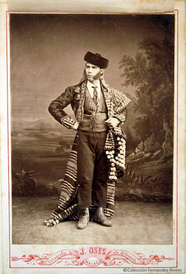 Málaga, retrato de un hombre con traje de majo y manta con borlas. Jean Laurent