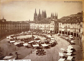 Burgos, la Plaza Mayor en un día de mercado. Jean Laurent