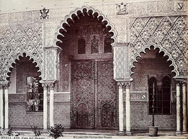 Sevilla, Alcázar, patio de las Doncellas. J. Laurent.