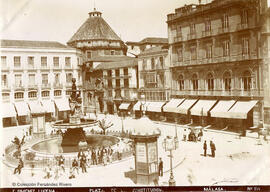 Málaga, plaza de la Constitución. Giménez Lucena.