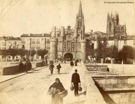 Burgos, Arco de Santa María y puente con transeuntes. Léon et Lévy.