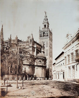 Sevilla, Catedral y Giralda desde el Alcázar. Luis Masson.