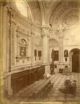 Sevilla, Catedral, Sacristía Mayor, lado derecho con el óleo de Murillo "San Leandro" . Léon et Lévy.