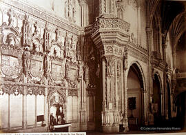 Toledo, Iglesia de San Juan de los Reyes, interior, lateral derecho con los escudos reales. Jean Laurent