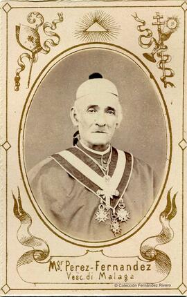 Retrato ovalado de Estéban Pérez Fernández obispo de Málaga de 1868 a 1878. Fotógrafo desconocido