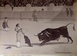 Óleo de autor desconocido. Torero entrando a matar, en una corrida de toros. J. Laurent y Cia.