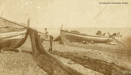 Málaga, escena de pesca en la playa con jábegas y pescadores. Murillo Carreras.