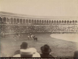 Sevilla, plaza de toros de la Maestranza, corrida del 20 de Abril de 1998, con los toreros Mazzantini, Guerrita y Bombita. Picador. Garzón fot.