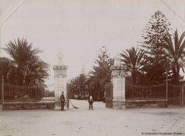 Cádiz, Parque Genovés, entrada. Fotógrafo desconocido.