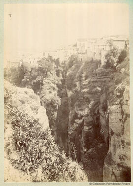 Ronda (Málaga), edificaciones sobre el Tajo. Autor desconocido.