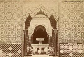 Londres, Crystal Palace, recreación de la Fuente del Patio de los Leones de la Alhambra en la Gran Exposición de 1851.