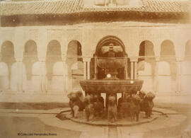 Granada, Alhambra, Patio de los Leones. De Launay.