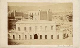 Barcelona, Plaza de Cataluña, Estación del ferrocarril a Sarriá en 1869. Fotógrafo desconocido.