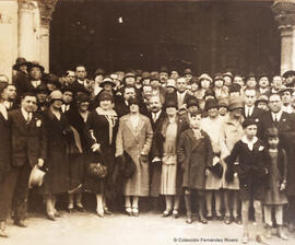 Córdoba, Mezquita, Puerta de La Palma con un grupo de excursionistas de Málaga. Francisco Sánchez