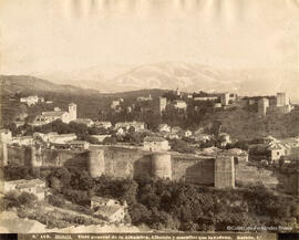 Granada, vista de la Alhambra y del Albaicín y las murallas que lo rodean. Garzón fotógrafo.