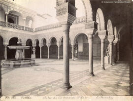 Sevilla, Casa de Pilatos, el patio con la fuente. E. Beauchy