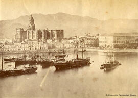 Málaga, la Cortina del Muelle, la Catedral y la Aduana desde el puerto. Joaquín Oses