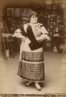 Valencia, retrato de una valenciana. Antonio Esplugas.