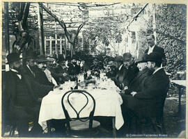 Málaga, retrato de un grupo de médicos en el restaurante del hotel Hernán Cortés, en 1910. Autor desconocido.