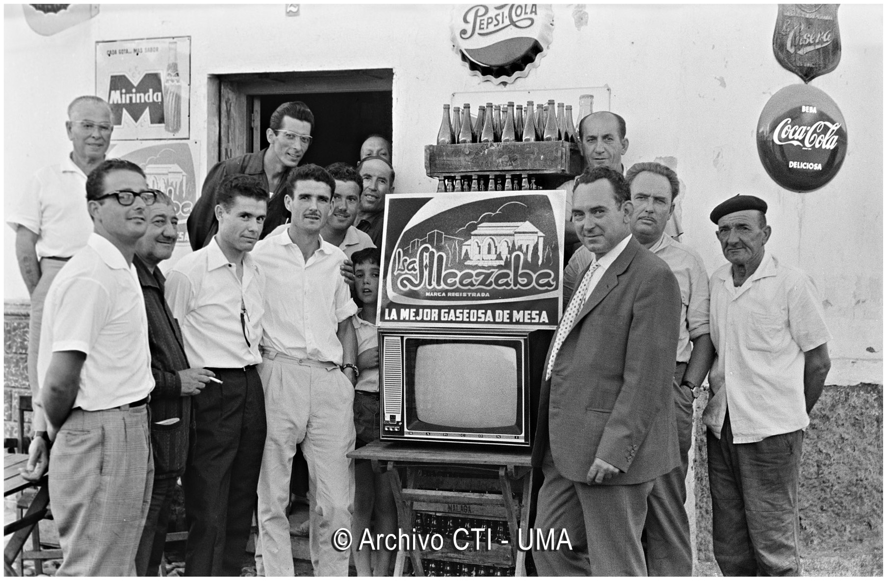 Málaga 1963. Campaña de promoción de gaseosa La Alcazaba