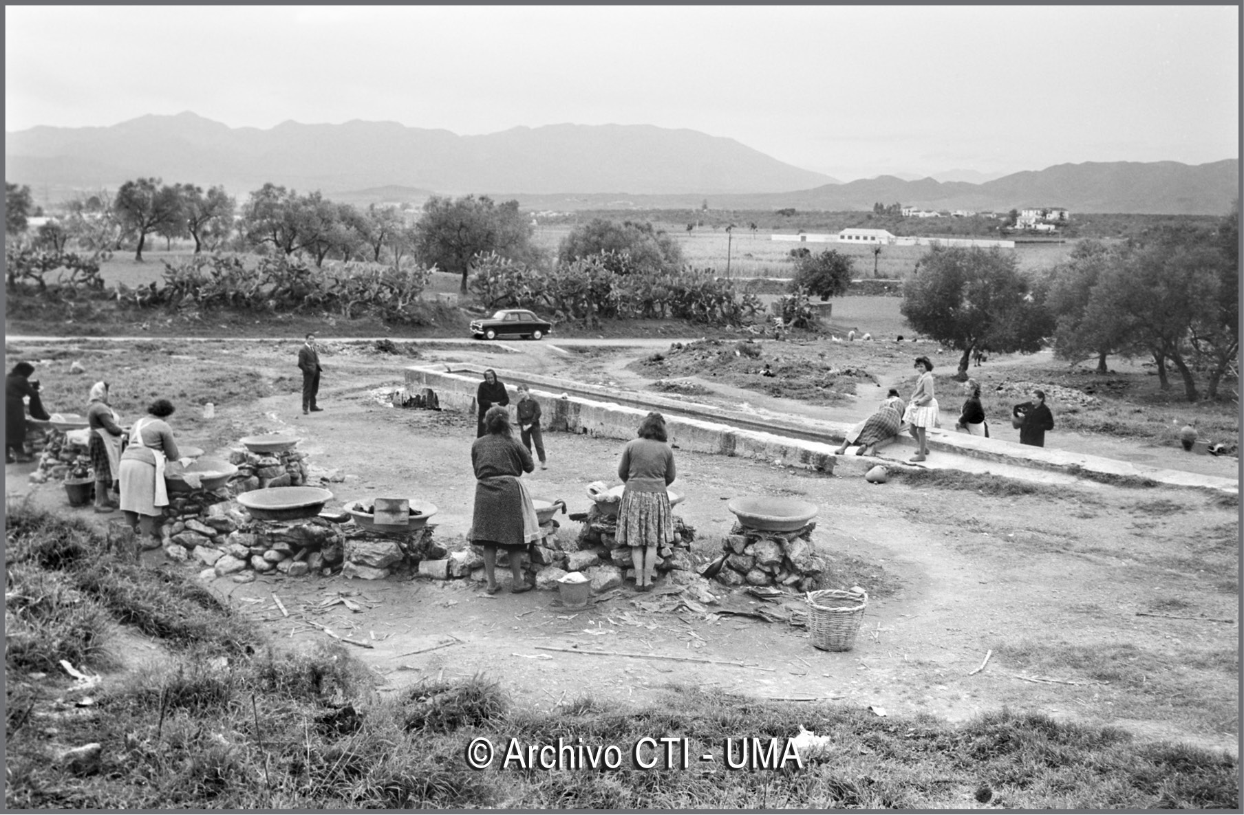 Málaga 1963. Campanillas. Lavanderas. 