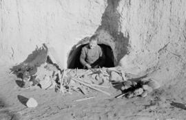 Vivienda cueva. Noviembre de 1954. Málaga, España.