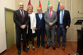 Foto de grupo. Nombramiento de José Sánchez Maldonado como Alumno de Honor de la Facultad de Ciencias Económicas y Empresariales. Facultad de Ciencias Económicas y Empresariales. Diciembre de 2019