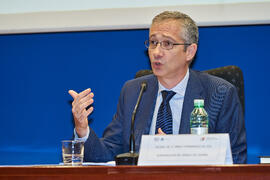 Conferencia de Pablo Hernández de Cos en la Facultad de Ciencias Económicas y Empresariales de la Universidad de Málaga. Paraninfo. Octubre de 2022