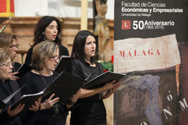 Concierto de Navidad de la Coral Sancti Petri homenaje a la Facultad de Económicas. Iglesia de los Mártires. Diciembre de 2015