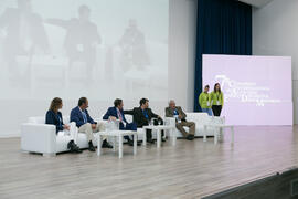 Panel de expertos. 7º Congreso Internacional de Actividad Física Deportiva para Mayores. Escuela ...