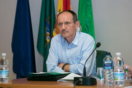 Mesa redonda: "La prestación básica de la Integración Social en los Servicios Sociales"...