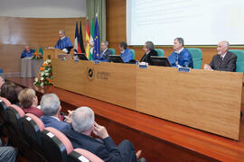 Investidura como Doctor "Honoris Causa" de Hans-Dieter Wienberg por la Facultad de Cien...