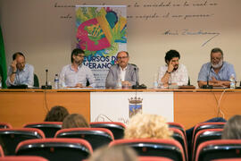 Mesa redonda: "La prestación básica de la Integración Social en los Servicios Sociales"...