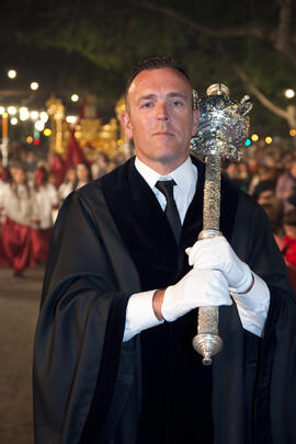 Representante de la Universidad de Málaga en el desfile procesional de la Hermandad de los Estudi...