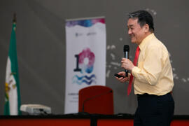 Conferencia de Dong Sung Cho. Jornada de celebración del Décimo Aniversario de colaboración de la Universidad de Málaga y la Universidad Nacional de Incheon. Complejo de Estudios Sociales y Comercio. Octubre de 2019