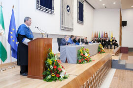 Francisco José Palma Molina en la imposición de la Medalla de Oro de la Universidad de Málaga a A...