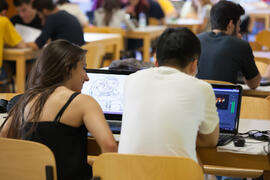 Ambiente en la facultad de Ciencias Económicas y Empresariales. Campus de El Ejido. Mayo de 2015