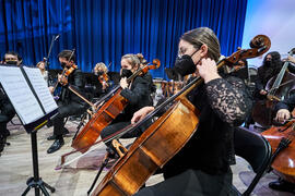 Músicos ensayando. Concierto de Bandas Sonoras de la 31 edición de Fancine de la Universidad de Málaga. Auditorio de la Escuela Técnica de Ingeniería de Telecomunicaciones e Informática. Noviembre de 2021
