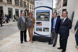 Inauguración de la exposición "UMA 40 años compartiendo futuro" en Calle Larios. Octubr...