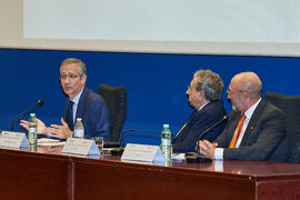 Conferencia de Pablo Hernández de Cos en la Facultad de Ciencias Económicas y Empresariales de la Universidad de Málaga. Paraninfo. Octubre de 2022