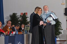 Entrega de la insignia al mérito en el trabajo. Acto Conmemorativo de los 40 años de la Universid...